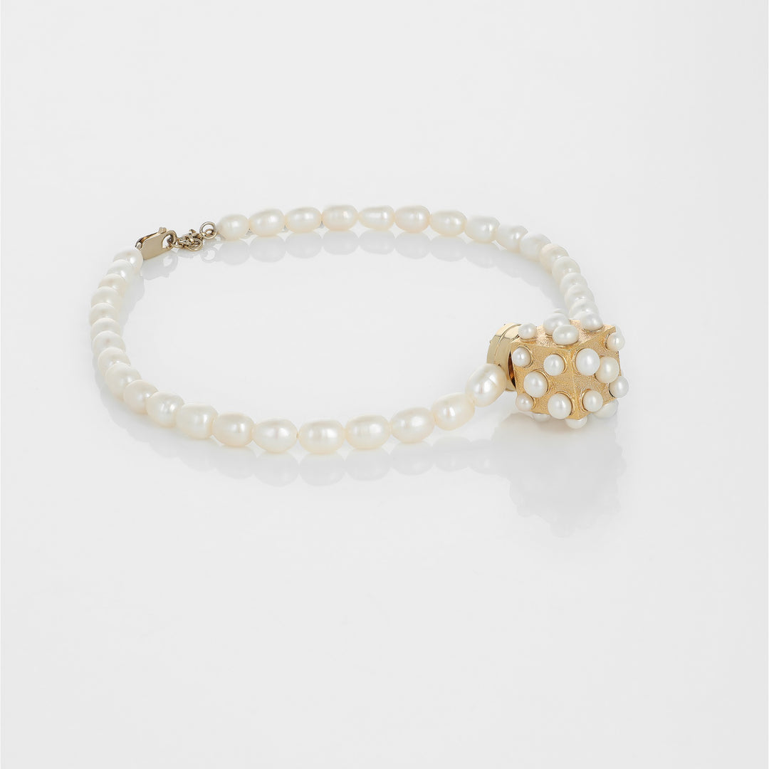 Fortune of Creativity Pearl Choker